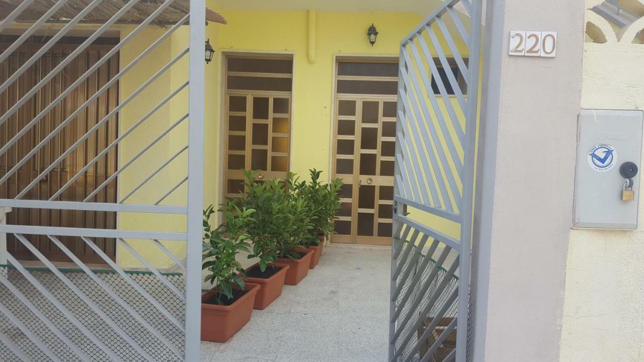 Mmera Mare Apartment Torre Lapillo Luaran gambar